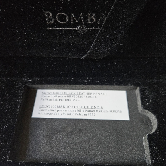 Bombay Black Leather Pen and Business Card Holder Set - Picture 4 of 9